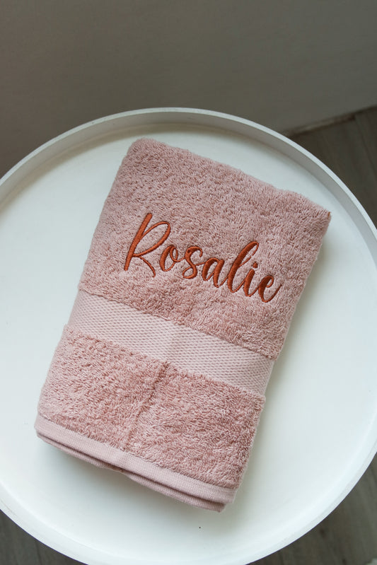Gepersonaliseerde handdoek met naam – Geborduurd
