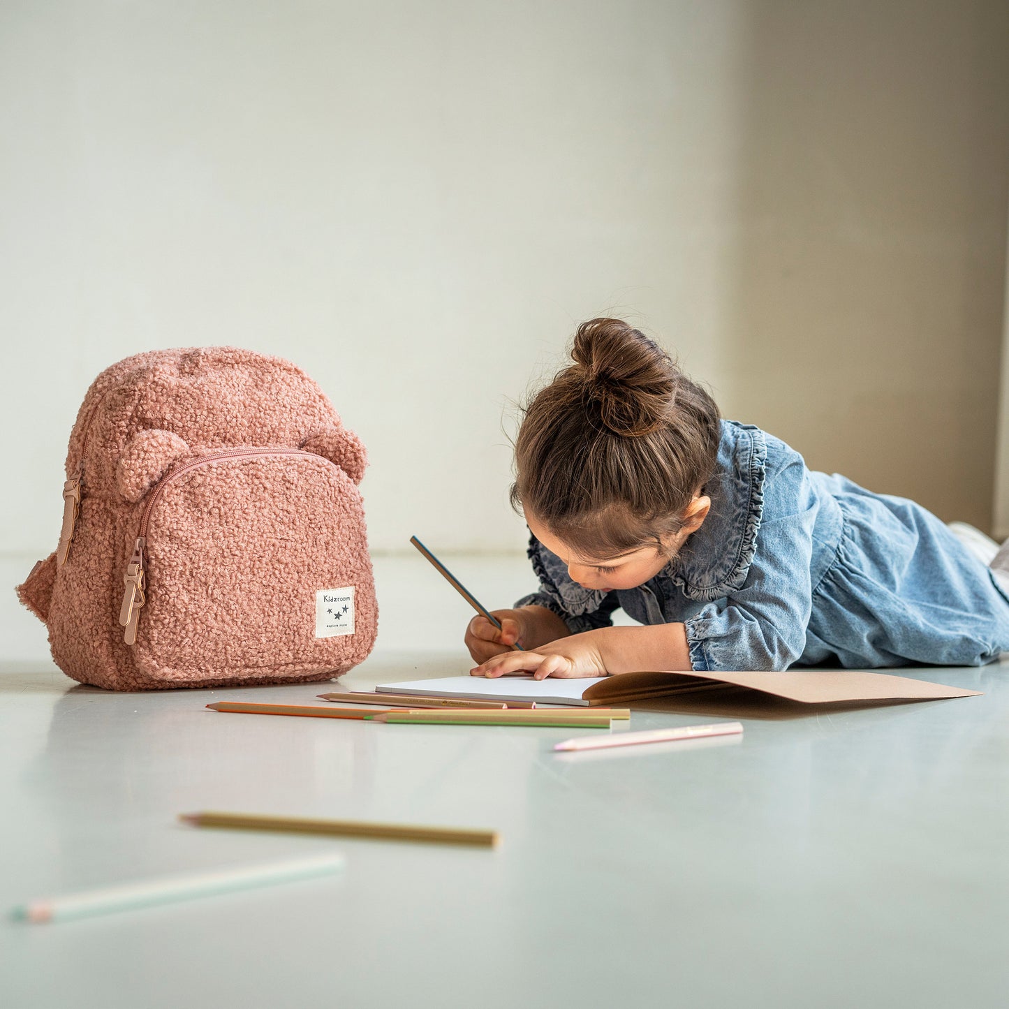 Gepersonaliseerde rugzak Kidzroom Porto Beary Excited met naam - Geborduurd