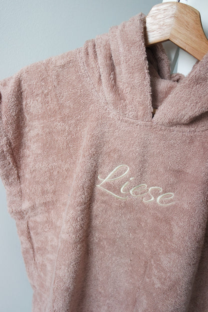 Roze badponcho met naam