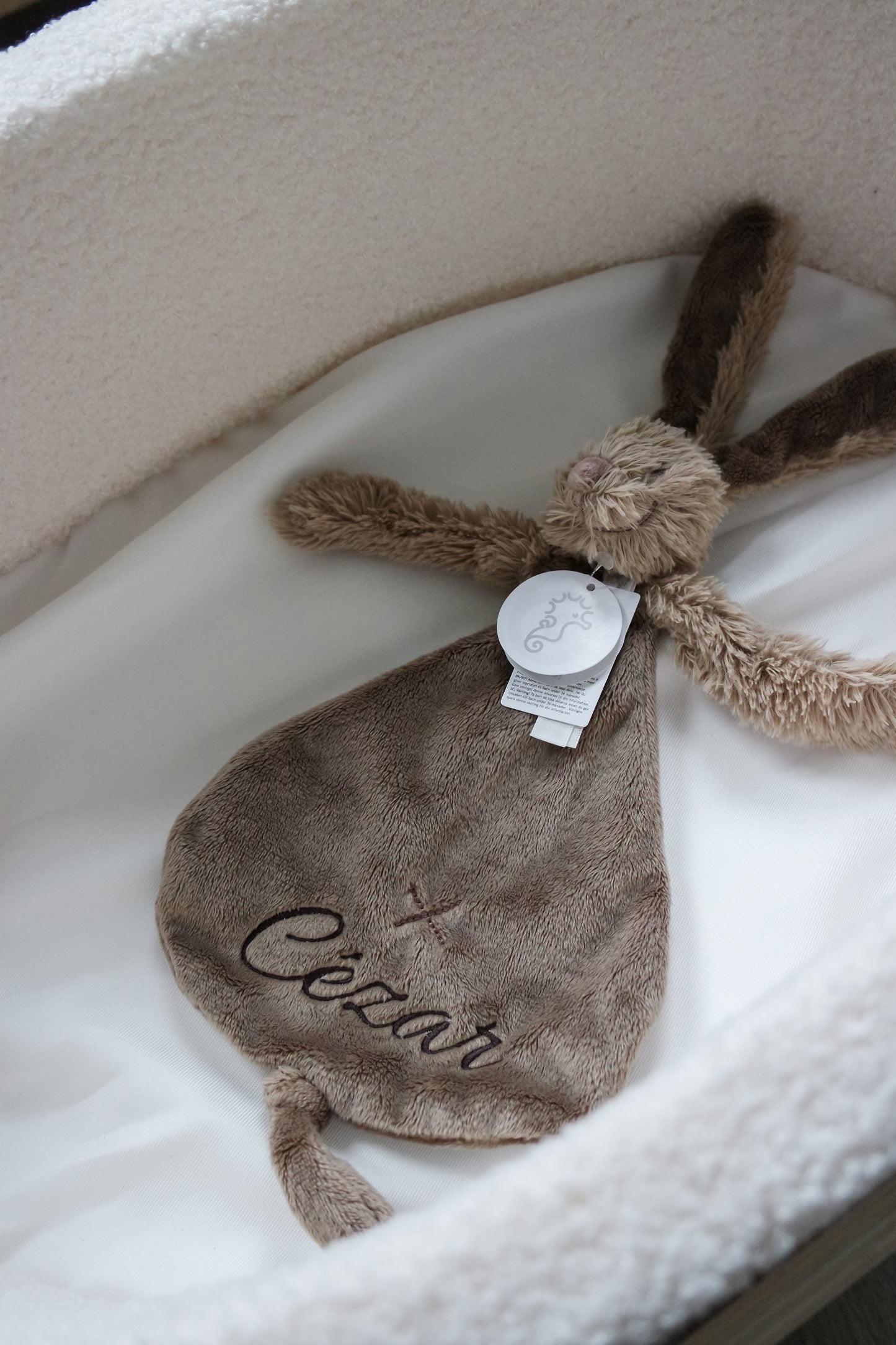 Rabbit Richie met naam – Geborduurd