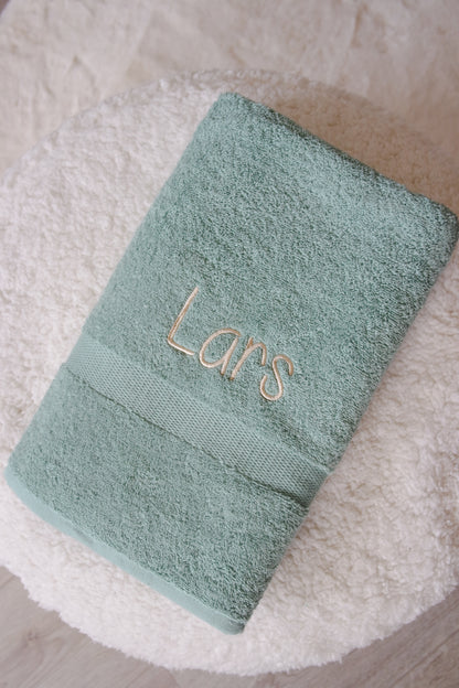 Gepersonaliseerde handdoek met naam – Geborduurd
