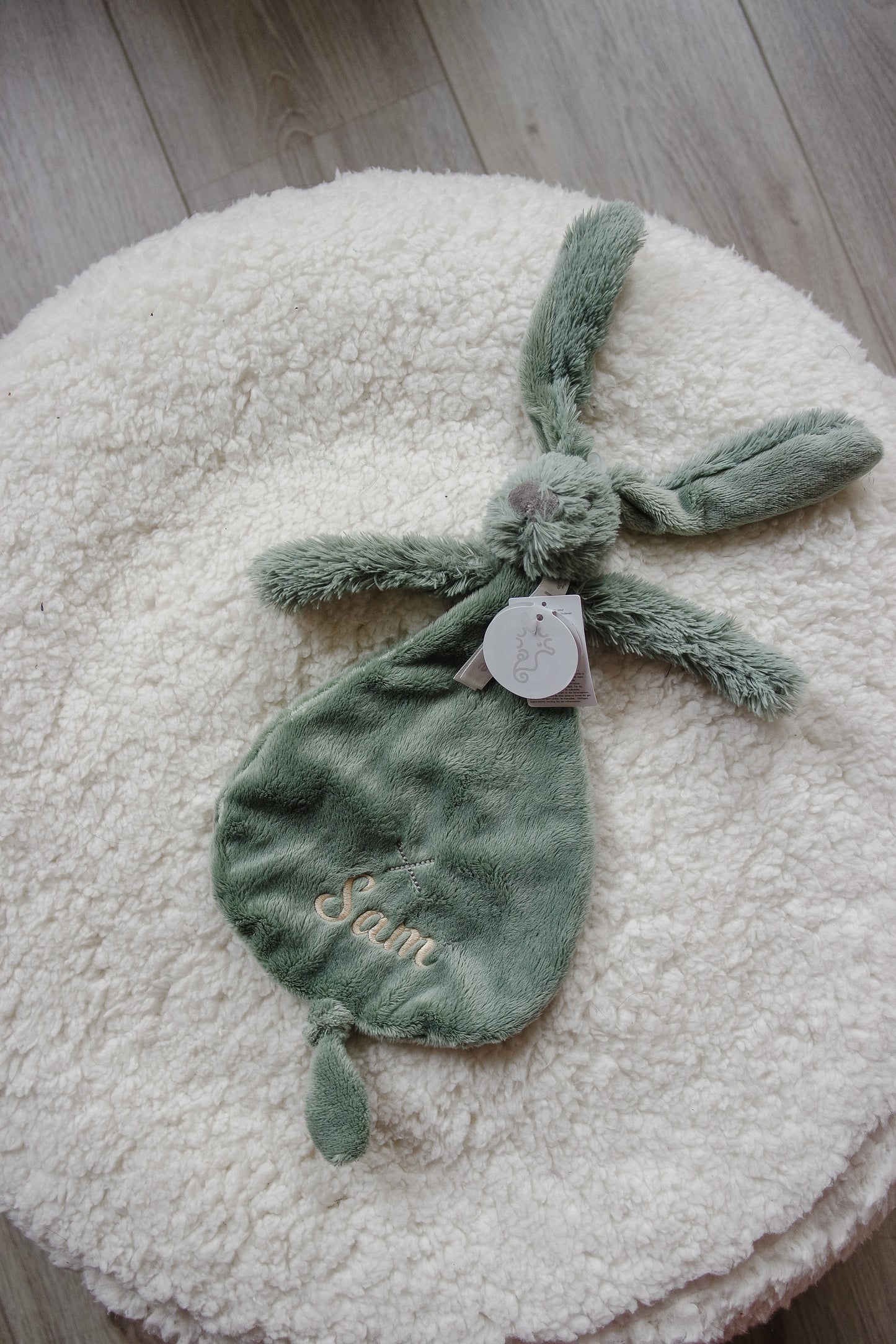 Rabbit Richie met naam – Geborduurd