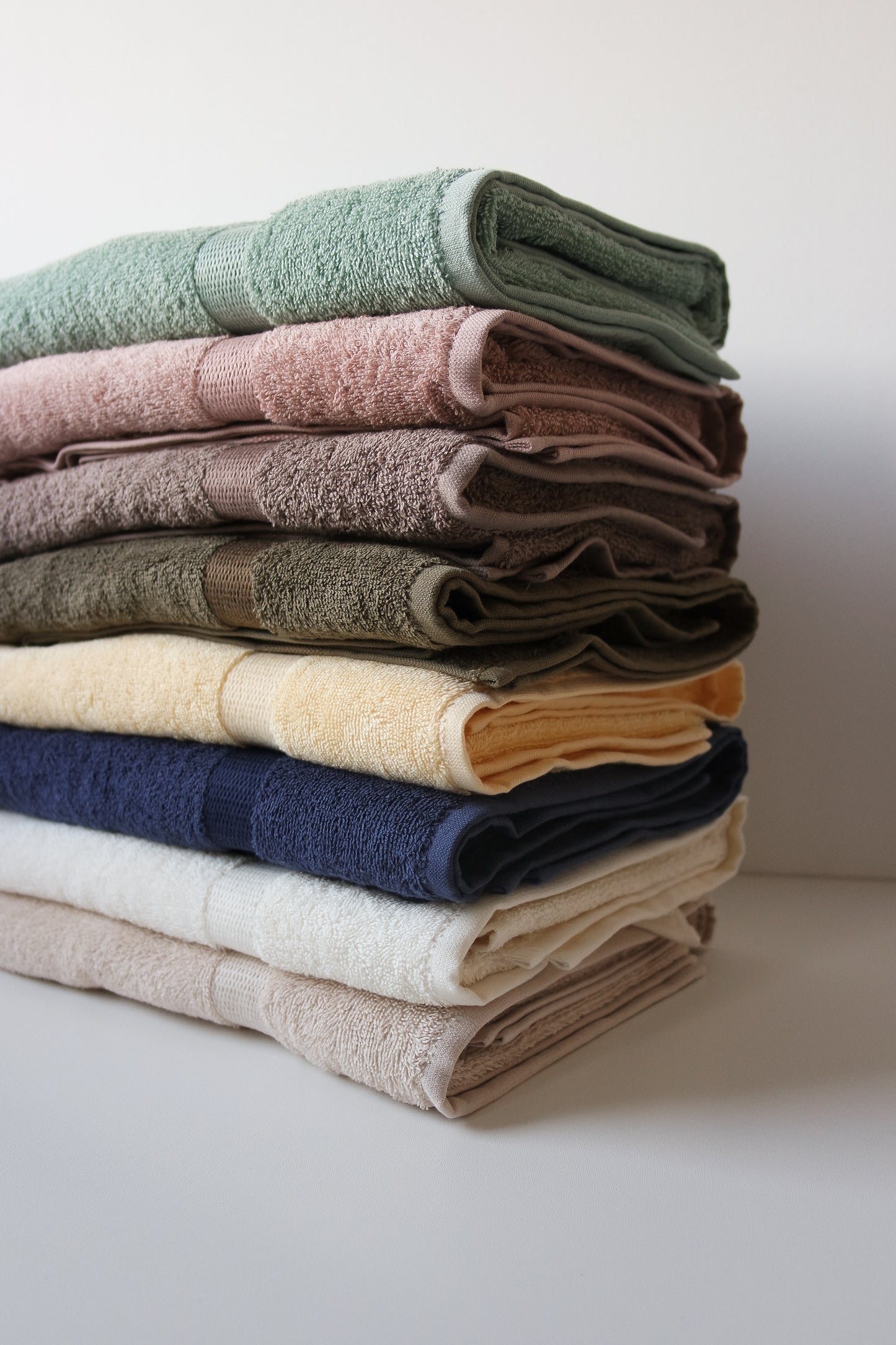 Gepersonaliseerd douchelaken met naam – Geborduurd