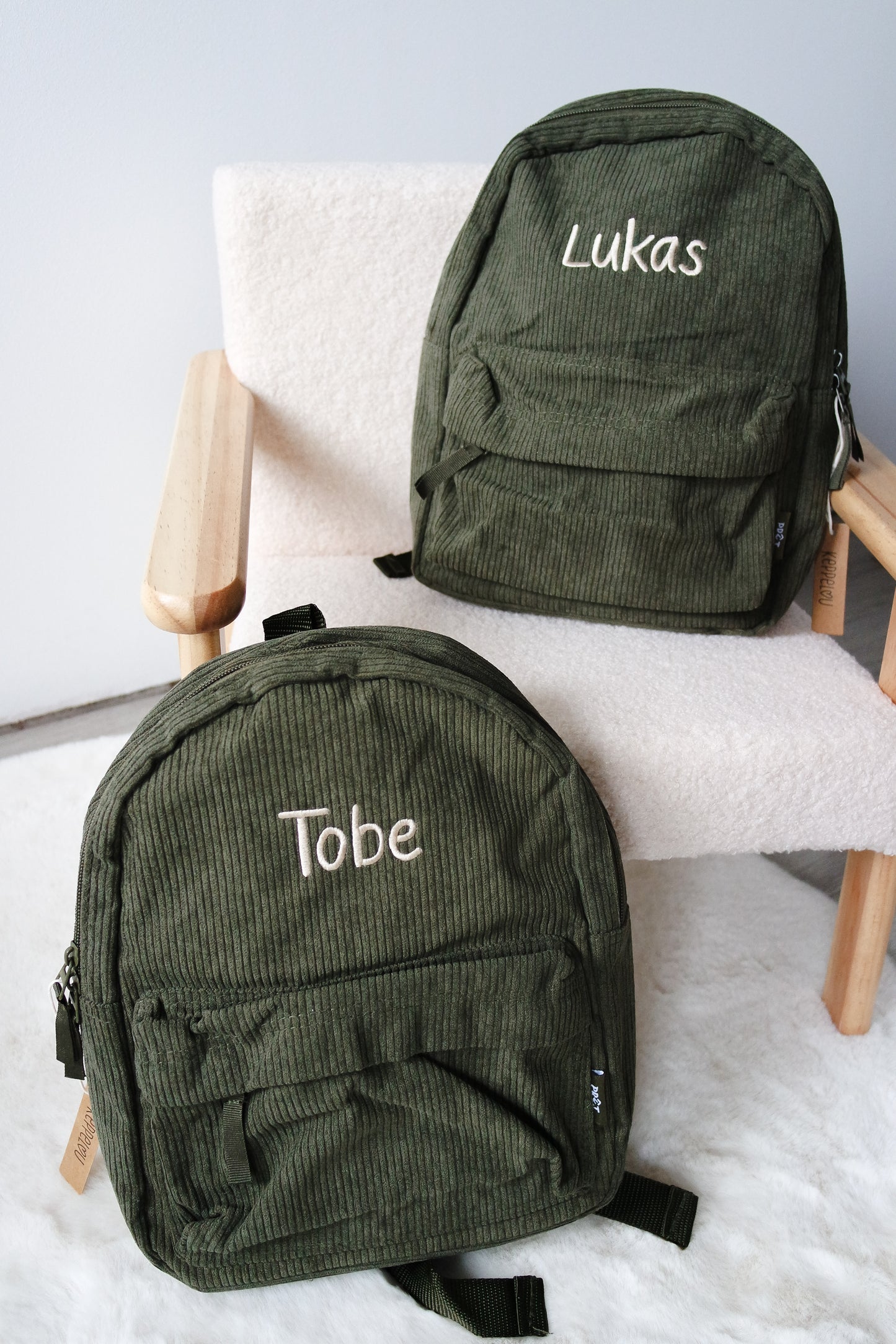 Gepersonaliseerde rugzak Run Around Corduroy met naam - incl. borduren