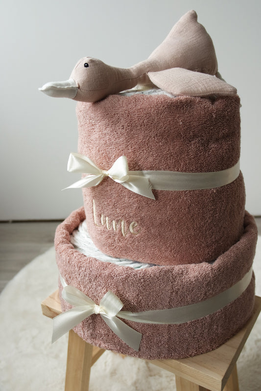 Luiertaart Maxi met gepersonaliseerd douchelaken en handdoek