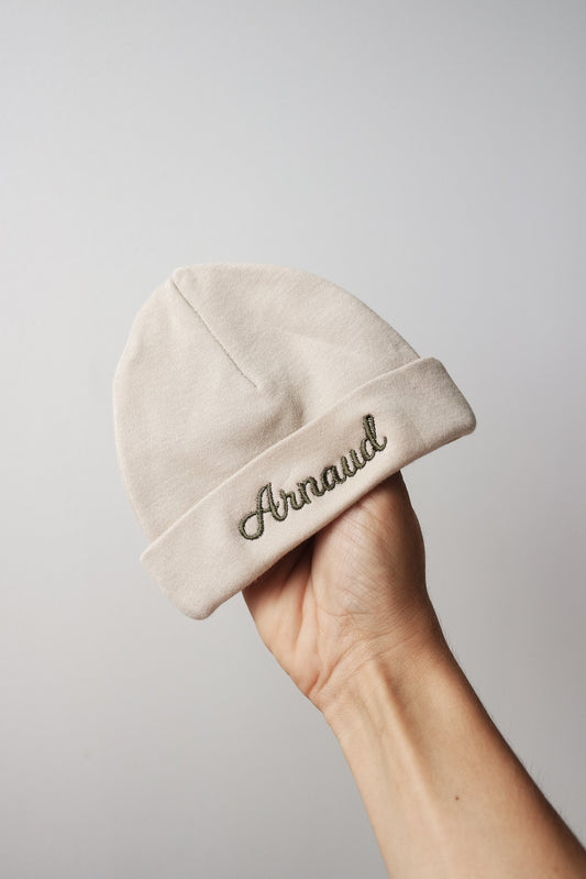 Gepersonaliseerd baby mutsje met naam - incl. borduring
