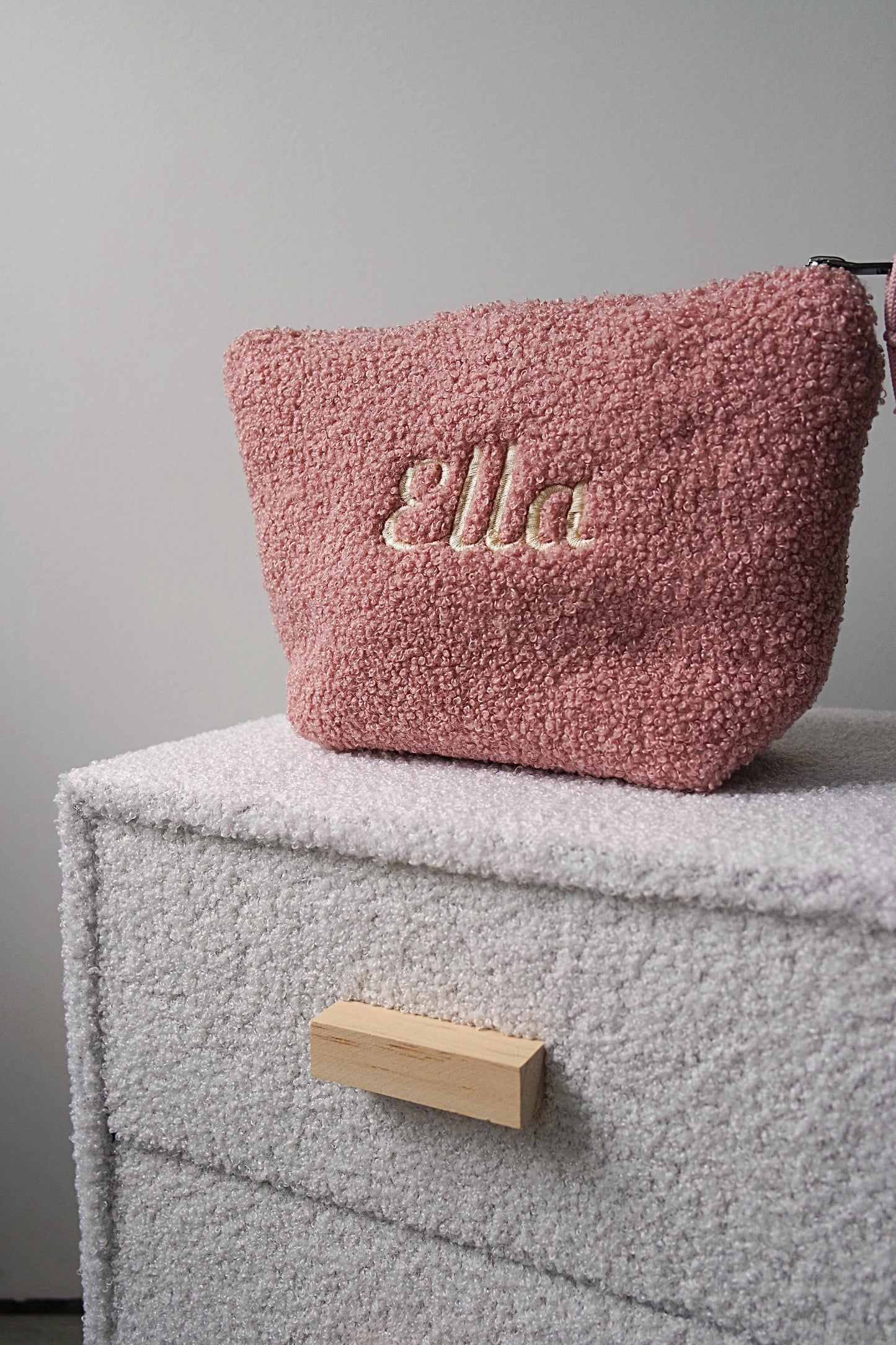 Gepersonaliseerde toilettas met naam - Bouclé