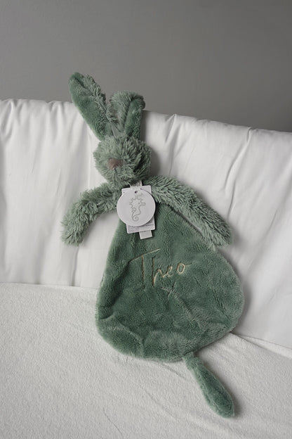 Rabbit Richie met naam – Geborduurd